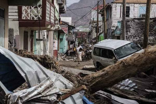 Nhà ở - nhu cầu cấp bách nhất sau bão Maria tàn phá Dominica