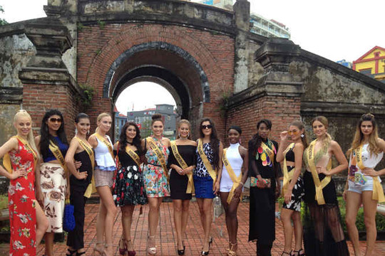 Hoa hậu Hòa bình Thế giới 2017:  76 người đẹp quốc tế dự thi trang phục dân tộc