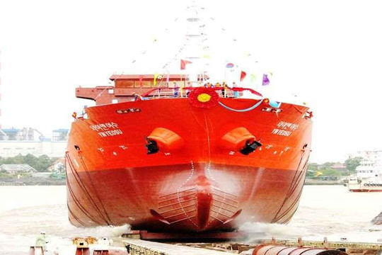 Hải Phòng: Hạ thủy tàu chở dầu 6.500 DWT xuất sang Hàn Quốc