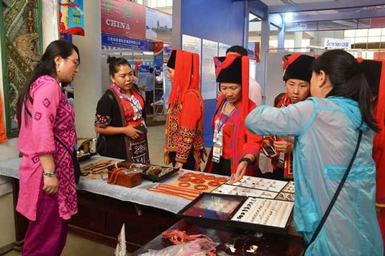 Lào Cai: Khai mạc hội chợ thương mại quốc tế Việt - Trung 2017