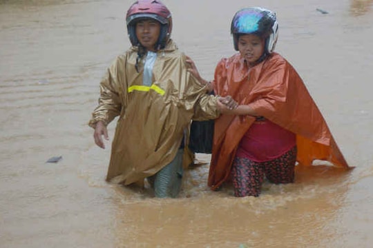 Indonesia: Bão gây sạt lở, làm chết 19 người trên đảo Java