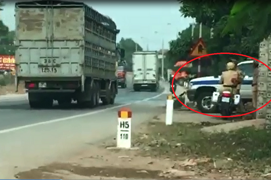 Chủ tịch tỉnh Bắc Giang chỉ đạo làm rõ vụ 'xe tải ngang nhiên qua mặt cảnh sát'