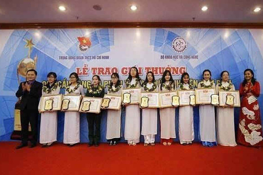 Tập đoàn Tân Hiệp Phát đồng hành cùng giải thưởng KHCN Thanh niên Quả Cầu Vàng năm 2017