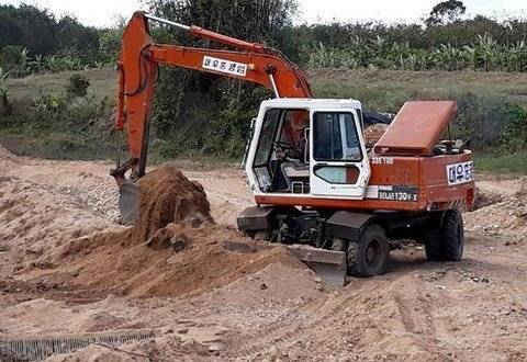 Kon Tum: Ngang nhiên khái thác cát lậu bên "nách" thành phố