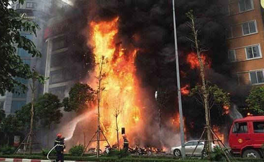 8/1: Xét xử vụ cháy quán karaoke khiến 13 người tử vong