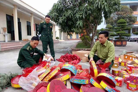 Quảng Ninh: Hải đội 2 Biên phòng thu giữ trên 229 kg pháo