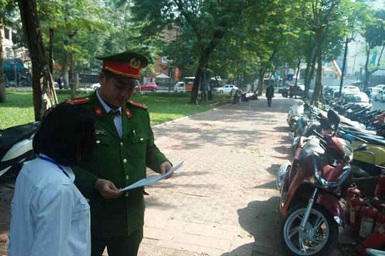 Hoàn Kiếm - Hà Nội: Xử phạt hơn 60 triệu đồng 3 điểm trông giữ xe vi phạm tại khu vực Hồ Gươm