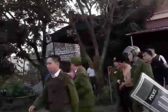 Ninh Bình: Cảnh sát nổ súng khống chế đối tượng ngáo đá