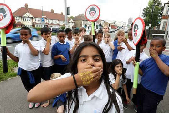 London: Ô nhiễm không khí báo động, cảnh báo ban bố khắp các trường học