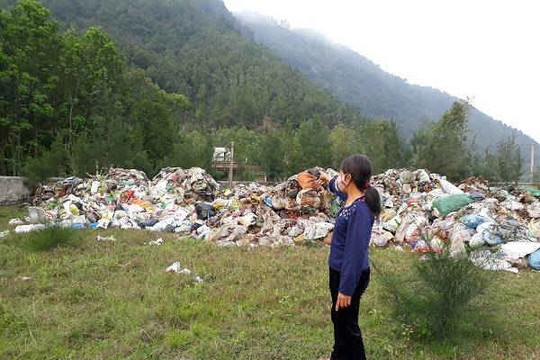 Hoằng Hóa (Thanh Hóa): Dân kêu trời vì bãi rác gây ô nhiễm nghiêm trọng