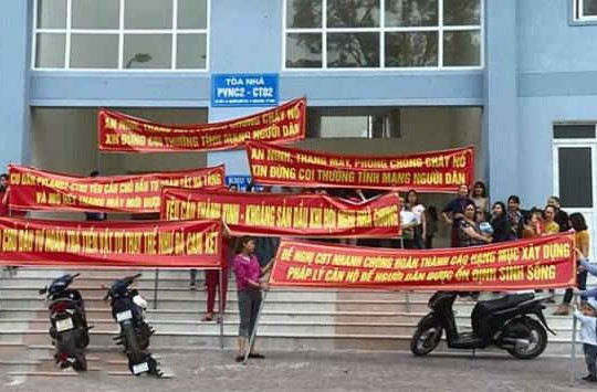 Nghệ An: Khẩn cấp di dời 79 hộ dân ra khỏi chung cư không an toàn