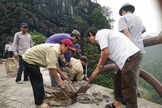Ninh Bình: Tháo dỡ công trình xây dựng trái phép tại Quần thể danh thắng Tràng An