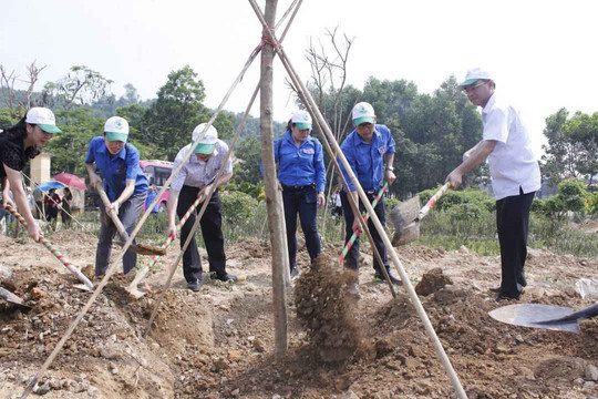 Thái Nguyên tăng cường kiểm soát, không để phát sinh điểm nóng ô nhiễm môi trường