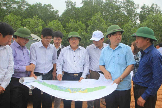 Khảo sát địa điểm dự kiến đầu tư dự án nông nghiệp công nghệ cao tại Quảng Trị