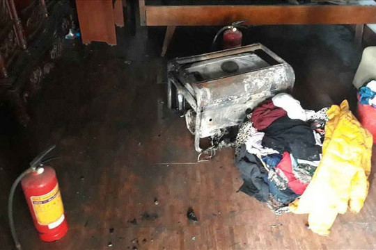 Hà Nội: Cháy trường mầm non khiến 50 học sinh hoảng loạn