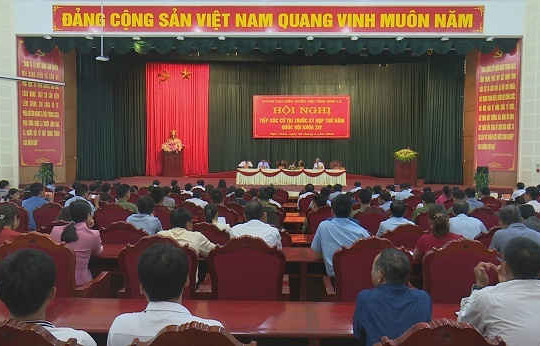 Phó Chủ tịch Quốc hội Tòng Thị Phóng tiếp xúc cử tri tại Sơn La