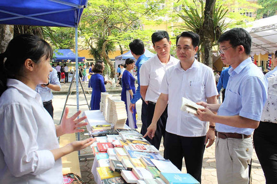 Thái Nguyên: Phát động cuộc thi “Tái chế nhựa phế liệu” và hưởng ứng Giải thưởng Sáng tạo xanh