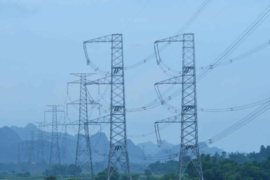 Hệ thống truyền tải điện 500 kV là công trình quan trọng liên quan đến an ninh quốc gia