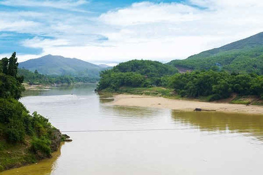 Cấp thiết chỉnh trị dòng sông Quảng Huế để đảm bảo nguồn nước cho hạ du