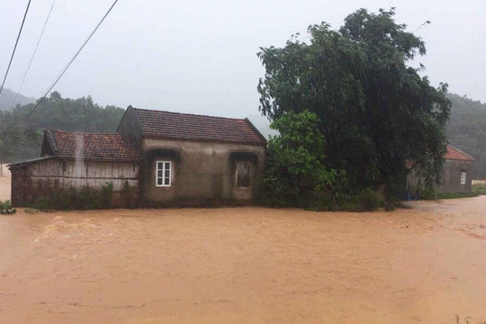 Quảng Ninh: Nhiều điểm tại 2 huyện miền núi Ba Chẽ, Tiên Yên bị chia cắt, ngập sâu trong nước
