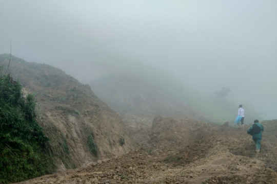 Mưa lũ lại tàn phá huyện Phù Yên, tỉnh Sơn La