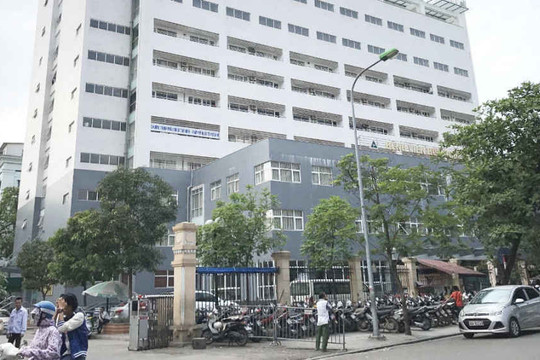 Hà Nội: Bệnh viện Việt Đức phạt đội bảo vệ 20 triệu đồng vụ thu phí gửi xe