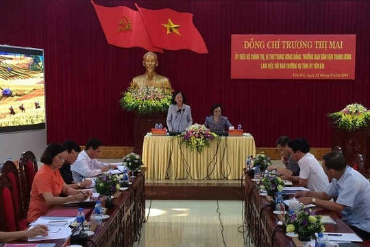 Trưởng Ban Dân vận Trung ương Trương Thị Mai làm việc tại Yên Bái