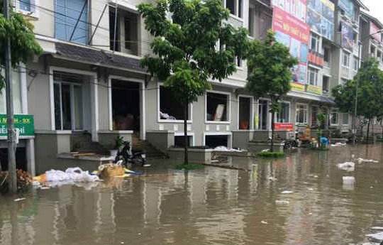 Xử lý úng ngập tại các khu dân cư phía Tây Nam Hà Nội: Bài toán khó!