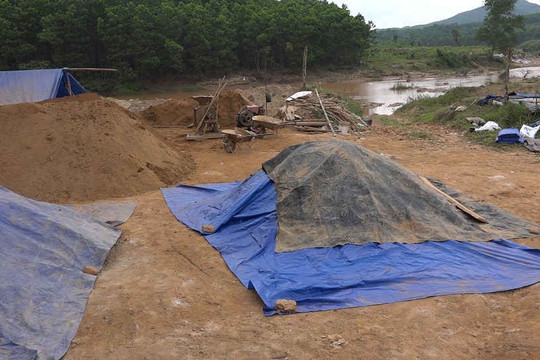 Quảng Nam: Lại “nóng” tình trạng khai thác khoáng sản trái phép