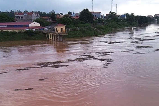Lũ các sông ở Thanh Hóa, Nghệ An tiếp tục xuống