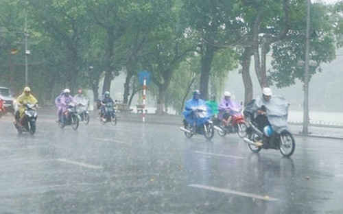 Thời tiết ngày 17/9: Ảnh hưởng của bão, Hà Nội mưa cả ngày, nền nhiệt giảm nhanh
