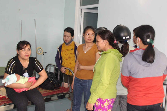 Quảng Trị: Phát hiện một bé gái sơ sinh bị bỏ rơi gần Trạm Y tế xã
