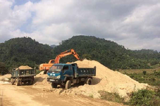 Nghệ An: Khó khăn trong quản lý khai thác cát trái phép ở miền núi