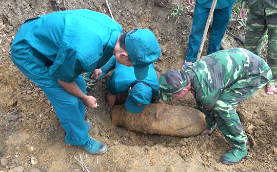 Phù Yên – Sơn La: Hủy nổ thành công quả bom nặng 200kg