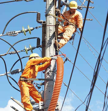 Các quy định hiện hành của Nhà nước về việc phối hợp giữa  đơn vị có công trình thi công gần đường dây điện và đơn vị điện lực