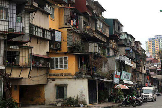 Hơn 1.500 chung cư cũ ở Hà Nội: Vì sao đến nay mới chỉ cải tạo, xây mới được 14?