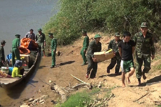 Quảng Trị: Liên tiếp phát hiện 2 vụ vận chuyển gần 400kg pháo lậu