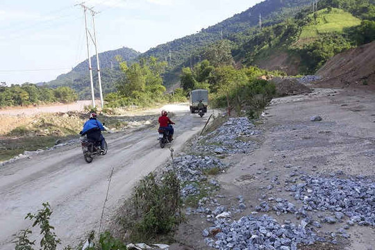 Nghệ An: Sẽ đề nghị dừng tích nước nếu Thủy điện Khe Bố không hoàn thành đường tránh ngập Quốc lộ 7A