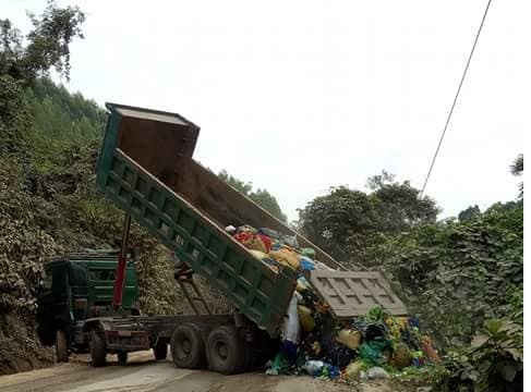 Lạng Sơn: Nạn đổ trộm rác thải công nghiệp “hoành hành” ở Hữu Lũng