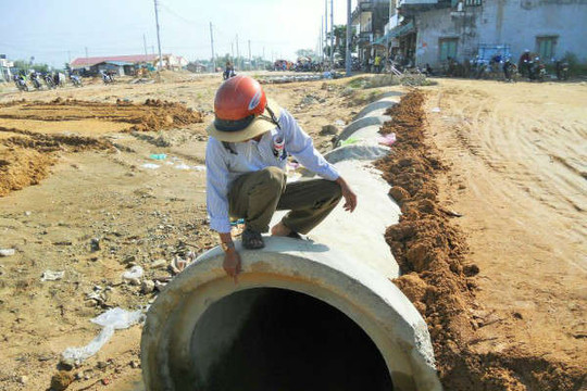 Bình Định: Mương mới xây gây thiếu nước tưới?