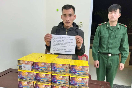 Quảng Trị: Bắt đối tượng vận chuyển pháo lậu từ Lào về Việt Nam tiêu thụ