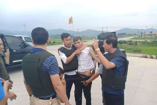 Hà Tĩnh: Hàng trăm chiến sỹ vây bắt nhóm đối tượng vận chuyển ma túy táo tợn