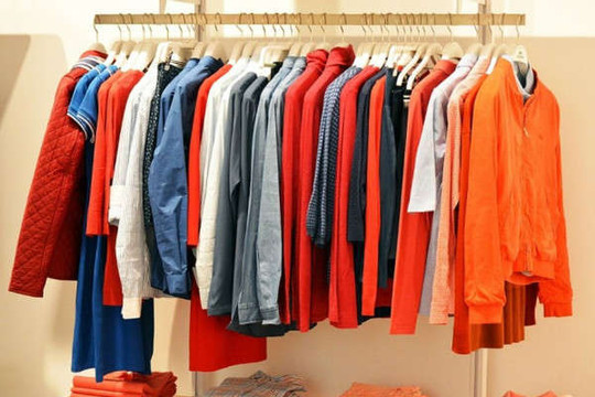 Các nhà lập pháp Anh kêu gọi chính phủ chấm dứt kỷ nguyên chất thải quần áo