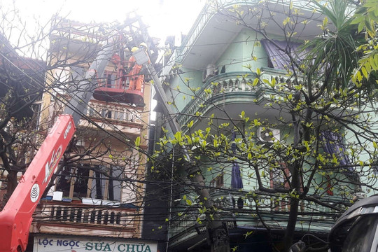 Thái Nguyên: Giông lốc gây thiệt hại gần 600 ngôi nhà bị tốc mái