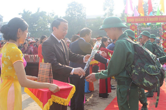 Lạng Sơn: Gần 1400 thanh niên lên đường nhập ngũ