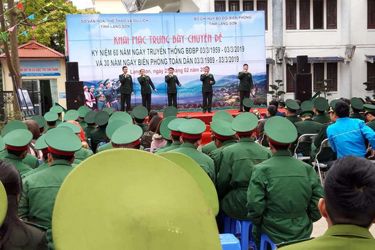 Lạng Sơn: Khai mạc triển lãm ảnh về BĐBP Việt Nam