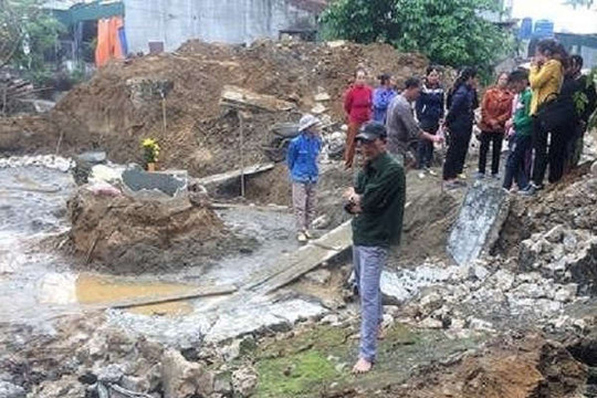 Nghệ An: Sập tường khi đào móng nhà khiến 2 người thương vong