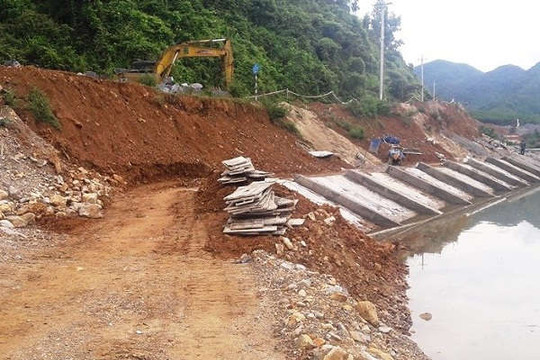 Đà Nẵng: Đầu tư Kè chống sạt lở tả ngạn sông Cu Đê trên địa bàn quận Liên Chiểu