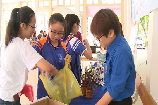Thanh niên Đà Nẵng nói không với rác thải nhựa, bảo vệ môi trường