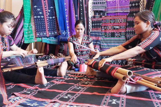 Hồi sinh và phát triển làng nghề tại Festival nghề truyền thống Huế 2019
